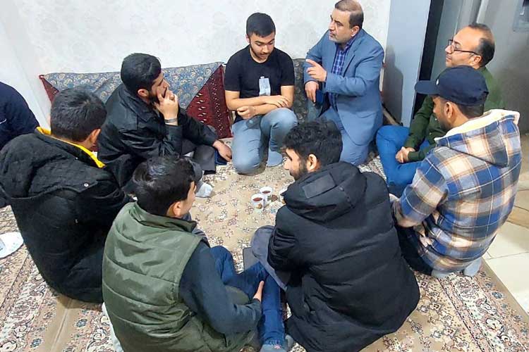 گفتگوی دکتر شیرعلی با جوانان سمنان